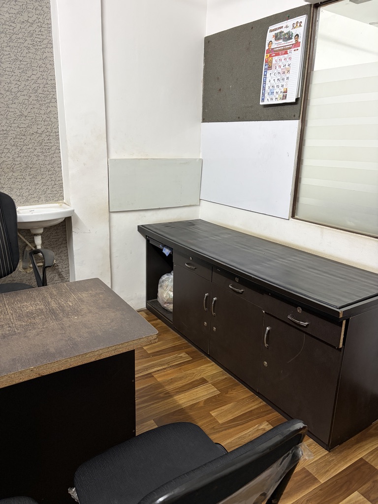 Consultation room at Shree Vishwamorya Ayurveda and Panchakarma Clinic